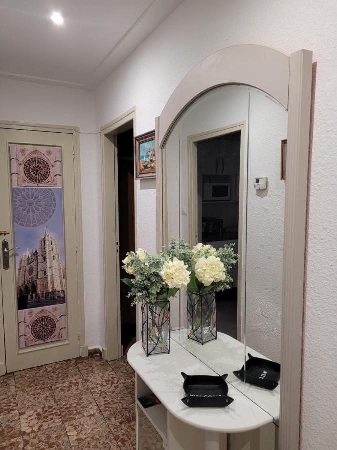 Apartament Catedral De León Zewnętrze zdjęcie